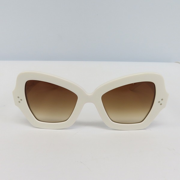 実際に弊社で買取させて頂いたCELINE/セリーヌ サングラス/メガネフレーム ホワイト CL400671
