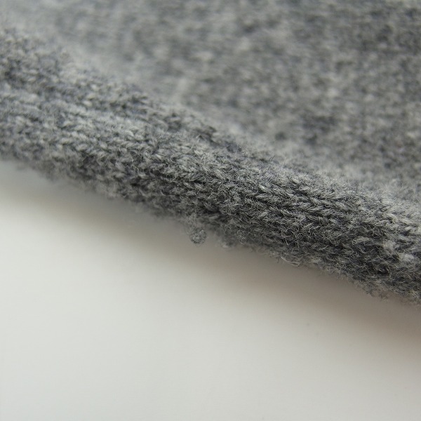 実際に弊社で買取させて頂いた FRED PERRY/フレッドペリー スコットランド製 ウールVネックニット/36の画像 6枚目