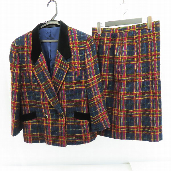 実際に弊社で買取させて頂いたBurberrys/バーバリーズ レディース ビンテージ シルク混ウールセットアップ ジャケット/スカート13BR