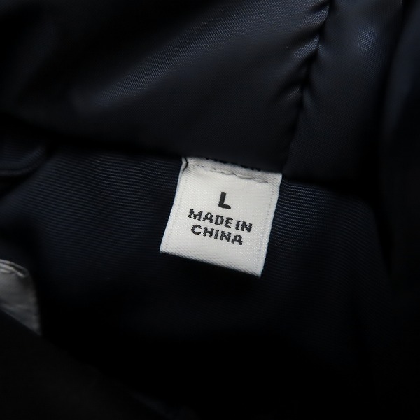 実際に弊社で買取させて頂いた【未使用】UNIQLO×White Mountaineering/ユニクロ ハイブリッドダウン オーバーサイズパーカ ネイビー Lの画像 3枚目