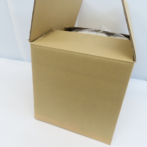 実際に弊社で買取させて頂いた【おまとめ品】LACOSTE/ラコステ Slazenger/スラセンジャー等 ジャージセットアップ/Tシャツほかの画像 8枚目