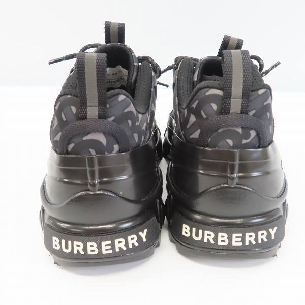 実際に弊社で買取させて頂いたBURBERRY/バーバリー アーサー  モノグラム スニーカー 40の画像 1枚目