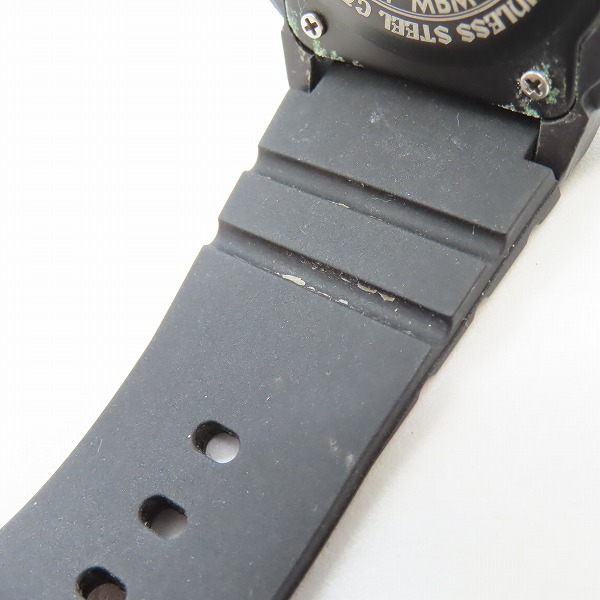 実際に弊社で買取させて頂いたルミノックス×デラックスクロージング LIMITED EDITION 200個限定 ネイビーシールズダイブウォッチ【動作未確認】の画像 4枚目