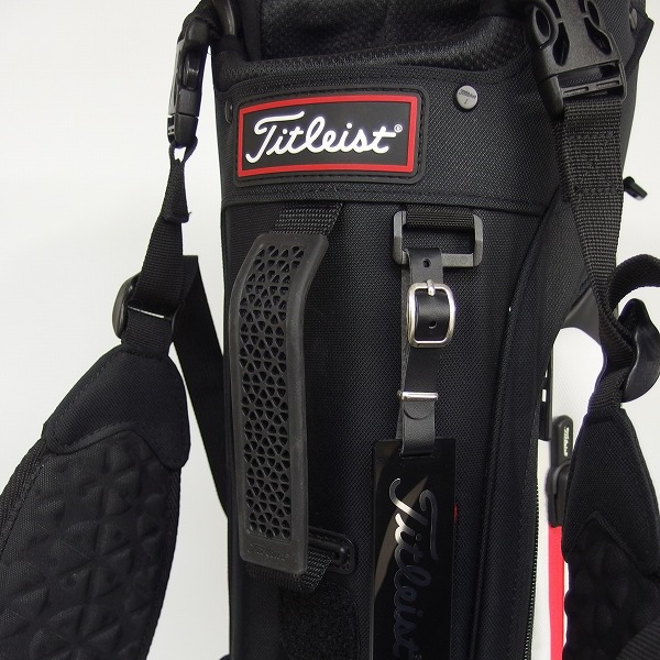 実際に弊社で買取させて頂いたTitleist/タイトリスト Players 4/プレイヤーズ4 スタンドキャディバッグ ブラックｘホワイトｘレッドの画像 3枚目