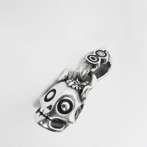 実際に弊社で買取させて頂いた【ギャラ付き】Gucho/ガッチョ ゾディアックペンダント ver.オックス gcp053の画像 1枚目