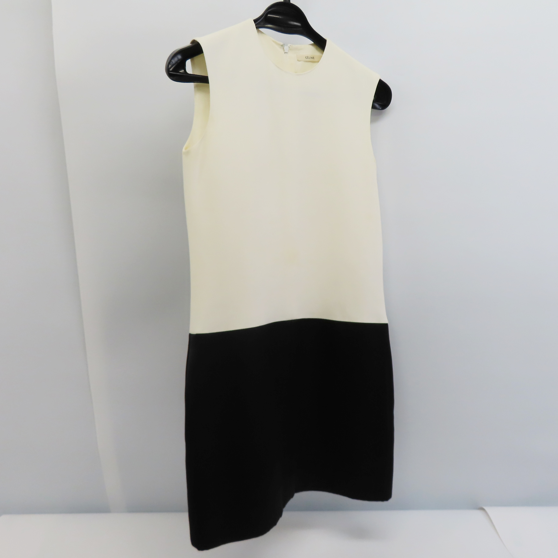 実際に弊社で買取させて頂いたCELINE/セリーヌ バイカラー ノースリーブ ワンピース/36