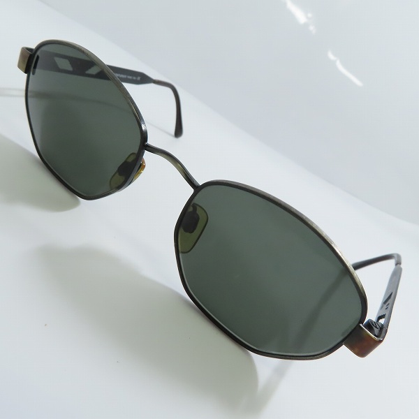 実際に弊社で買取させて頂いたGIORGIO ARMANI/ジョルジオアルマーニ サングラス/アイウェア 035 872