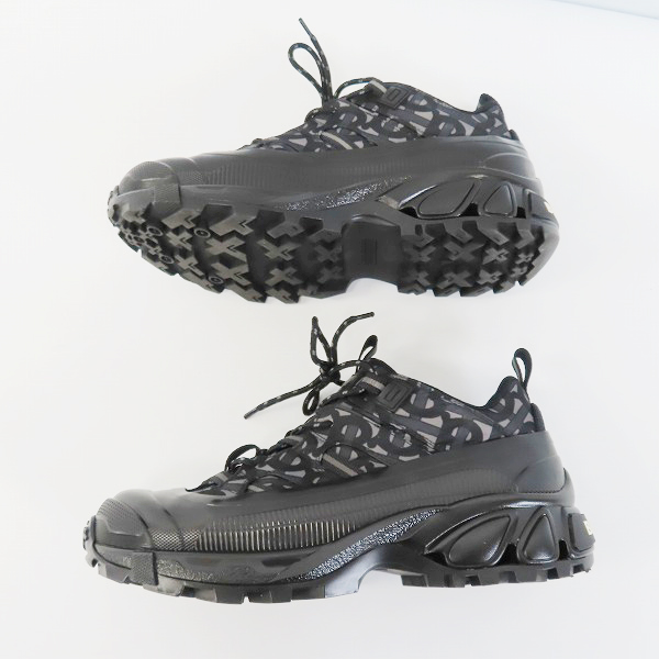 実際に弊社で買取させて頂いたBURBERRY/バーバリー アーサー  モノグラム スニーカー 40の画像 3枚目