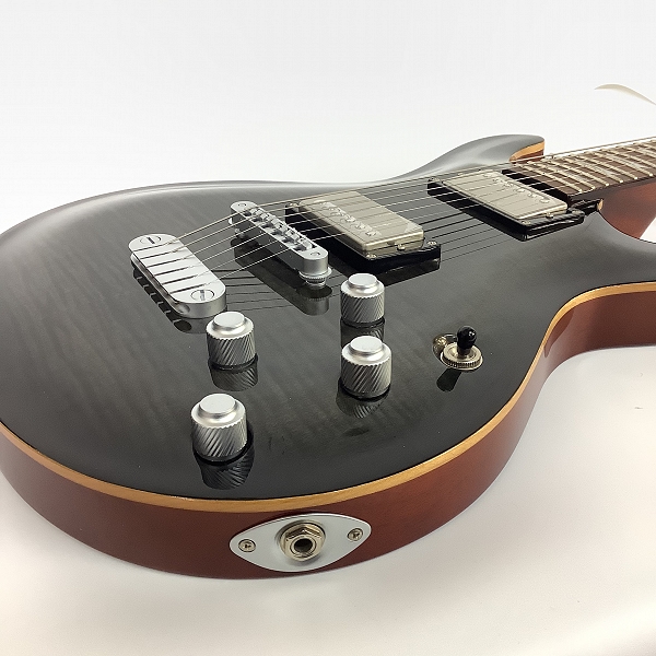 実際に弊社で買取させて頂いた★DEAN/ディーン Icon Flame Top Charcoal Burst エレキギター ハードケース付の画像 5枚目