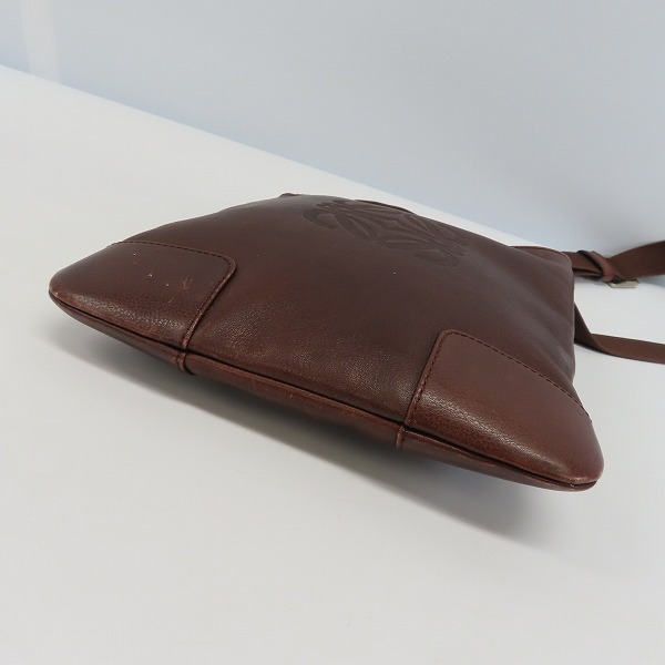 実際に弊社で買取させて頂いたLOEWE/ロエベ アナグラム ヴィンテージ ショルダーバッグの画像 2枚目