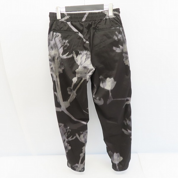 実際に弊社で買取させて頂いたPaul Smith/ポールスミス 20ss screen floral ナイロンパンツ 103114/Mの画像 1枚目
