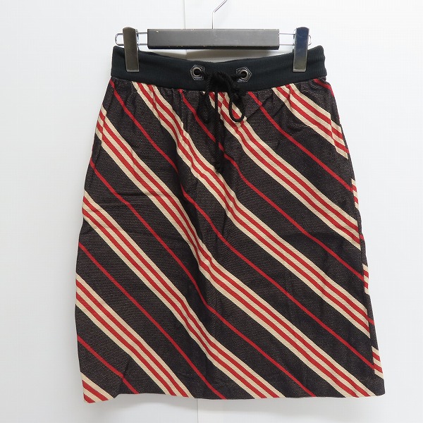 実際に弊社で買取させて頂いた【おまとめ】BURBERRY LONDON/バーバリーロンドン GIORGIO ARMANI VAGIIE レディース スカート セットアップ セーター等の画像 2枚目