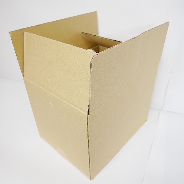 実際に弊社で買取させて頂いた【おまとめ】THECONVENI/ザ コンビニ GINZA HOODIE/銀座 フーディー LACOSTE/ラコステ パーカー チェックシャツ シャツ 他の画像 9枚目