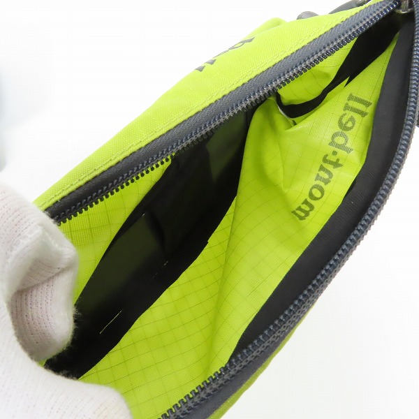 実際に弊社で買取させて頂いたmont-bell/モンベル  Lowepro/ロープロ 登山用アクセサリー/ヘッドポーチ/小物入れ 4点セットの画像 3枚目