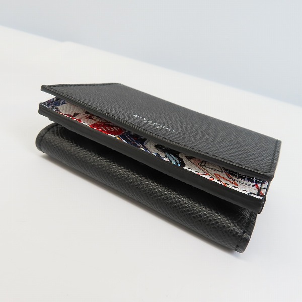 実際に弊社で買取させて頂いたGIVENCHY/ジバンシー 三つ折り財布 レザー 総柄の画像 2枚目