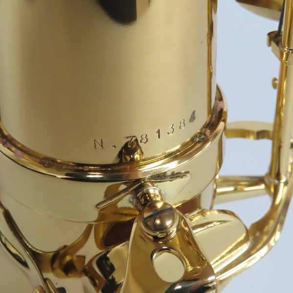 実際に弊社で買取させて頂いた★SELMER/セルマー アルトサックス SERIE Ⅲ Jubilee /シリーズ3 ジュビリー 彫刻有り 70万台 セミハードケース付の画像 5枚目