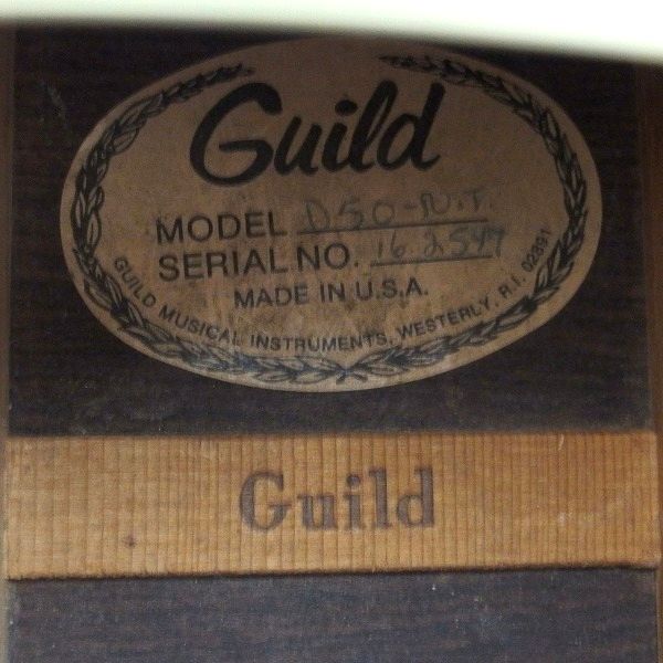 実際に弊社で買取させて頂いた★Guild/ギルド D-50 NT/D50-N.T アコースティックギター/アコギ 1977年製 ビンテージ ハードケース付の画像 4枚目