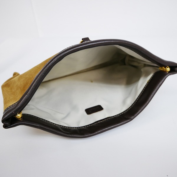 実際に弊社で買取させて頂いたLOEWE/ロエベ アナグラム ロゴ型押し スエード クラッチバッグの画像 4枚目