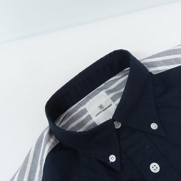 実際に弊社で買取させて頂いた【未使用】uniform experiment/ユニフォーム エクスペリメント 背面ストライプ 切替 長袖シャツ UE-120022/3の画像 4枚目