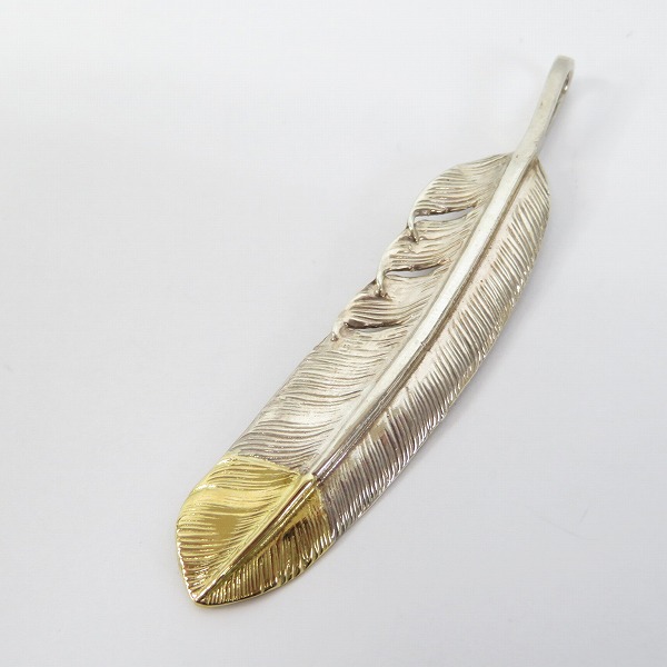 実際に弊社で買取させて頂いたFIRST ARROWS/ファーストアローズ 先金K18 フェザー ペンダント 左向き