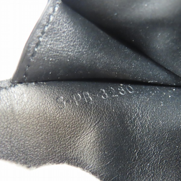 実際に弊社で買取させて頂いたCELINE/セリーヌ ミディアム ストラップウォレット 10B64 3BFP 38NOの画像 4枚目