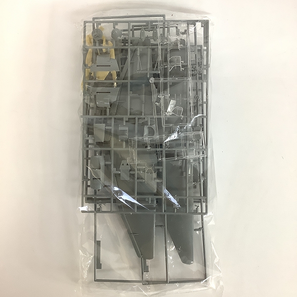 実際に弊社で買取させて頂いた【未組立】ハセガワ 1/48 アメリカ海軍 SBD-3 ドーントレス/ドイツ空軍 ユンカース Ju87B-2/U4他 プラモ 3点セットの画像 3枚目