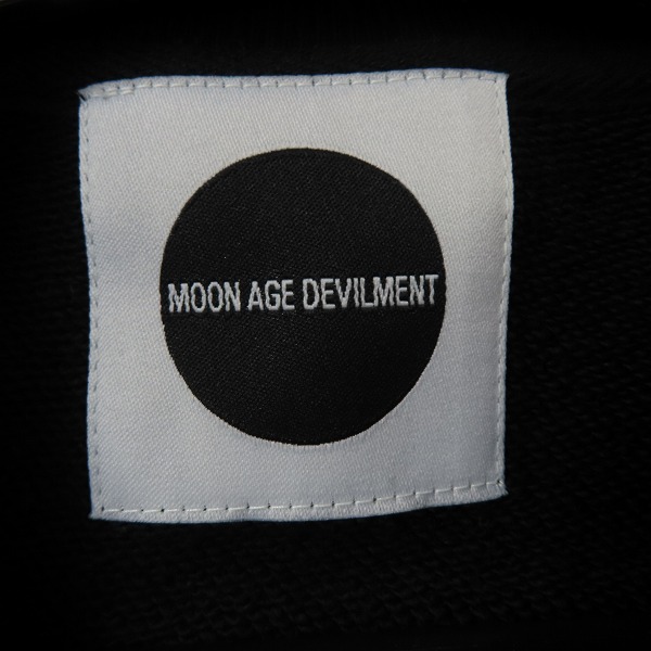 実際に弊社で買取させて頂いたMoonage Devilment/ムーンエイジデビルメント フロントロゴプリント クルーネック スウェットトレーナー MCS-0631/44の画像 2枚目