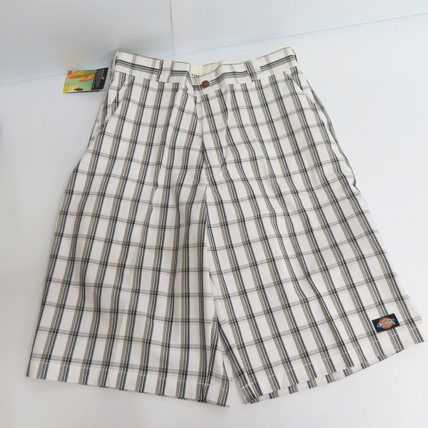 実際に弊社で買取させて頂いた【おまとめ品】Dickies/ディッキーズ MULTI USE POCKET SHORTS チェック柄 ハーフパンツ ホワイト/ベージュ/等 36 の画像 3枚目