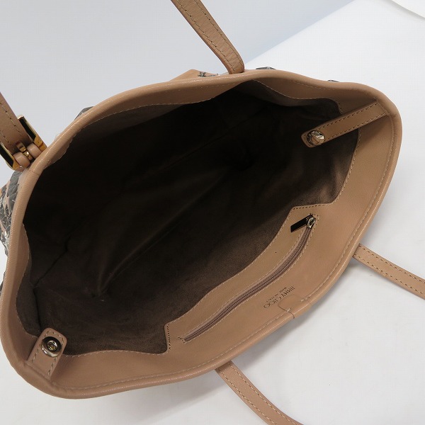 実際に弊社で買取させて頂いたJIMMY CHOO/ジミーチュウ スタースタッズ/星 ハンドバッグの画像 3枚目