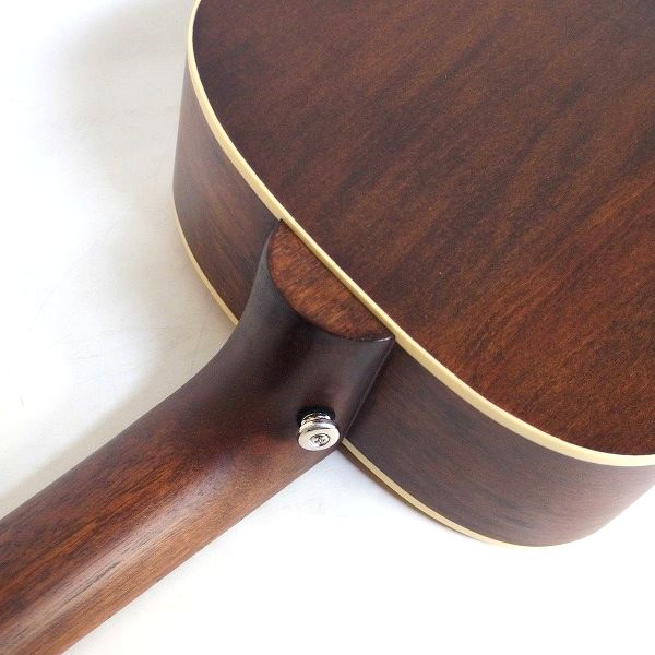 実際に弊社で買取させて頂いた★【美品】Epiphone/エピフォン El Nino/エルニーニョ ミニアコースティックギター/アコギ ソフトケース付の画像 8枚目