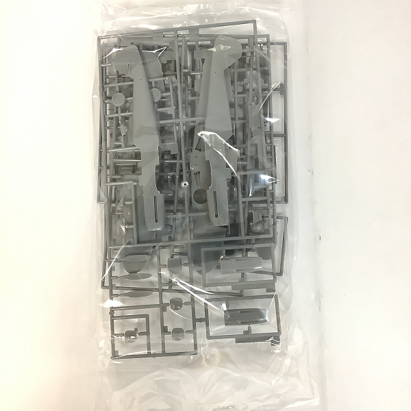 実際に弊社で買取させて頂いた【未組立】ハセガワ 1/48 紫電改のマキ スピットファイアMk.IX/メッサーシュミット Bf109G-6 2点セットの画像 1枚目