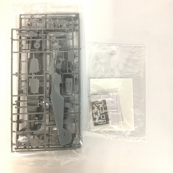 実際に弊社で買取させて頂いた【未組立】ハセガワ 1/48 終末のイゼッタ メッサーシュミット Bf109E-4/ユンカース Ju87B-2 スツーカ 2点セットの画像 1枚目