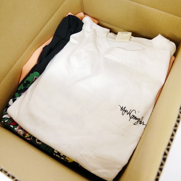 実際に弊社で買取させて頂いた【おまとめ品】マークゴンザレス/ユニクロ×カウズ×ピーナッツ等 プルオーバーパーカー/プリントカットソーほか