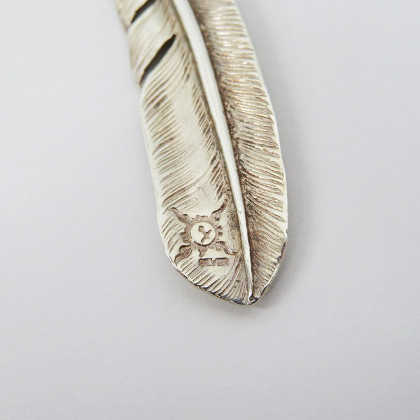 実際に弊社で買取させて頂いたFIRST ARROWS/ファーストアローズ SV フェザー メタル付き ペンダントトップ 右向きの画像 4枚目