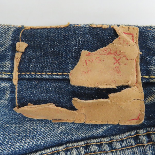 実際に弊社で買取させて頂いたLevis/リーバイス 501XX 推定紙パッチギャラ入り 両面BIG E/均等V/銅製隠しリベット ヴィンテージ デニムパンツの画像 2枚目