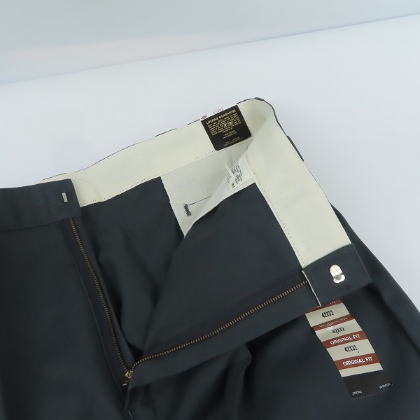 実際に弊社で買取させて頂いた(2)【未使用】Dickies/ディッキーズ ワークパンツ/チノパン チャコール 874CH/42の画像 4枚目