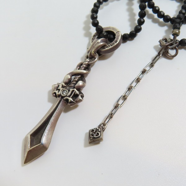 実際に弊社で買取させて頂いたSNAKED LOWS DEAL DESIGN/スネイキッドロウズ ディールデザイン ダブルスネークソードペンダント