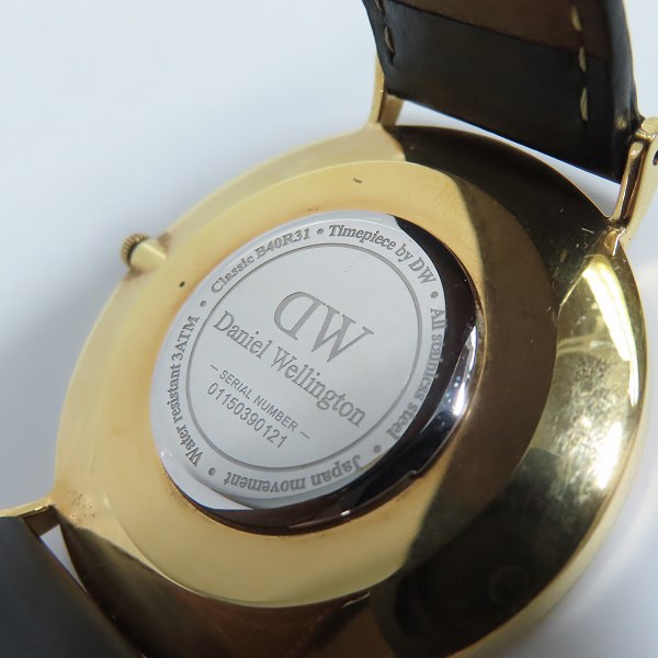 実際に弊社で買取させて頂いたDaniel Wellington/ダニエルウェリントン CLASSIC/クラシック 40mm 腕時計 B40R31の画像 3枚目