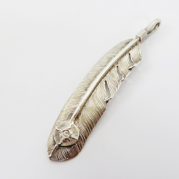 実際に弊社で買取させて頂いたFIRST ARROWS/ファーストアローズ SV フェザー メタル付き ペンダントトップ 右向き