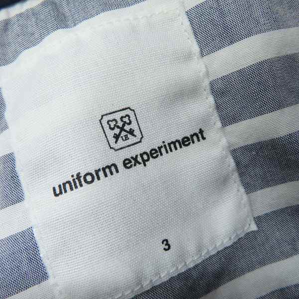 実際に弊社で買取させて頂いた【未使用】uniform experiment/ユニフォーム エクスペリメント 背面ストライプ 切替 長袖シャツ UE-120022/3の画像 2枚目