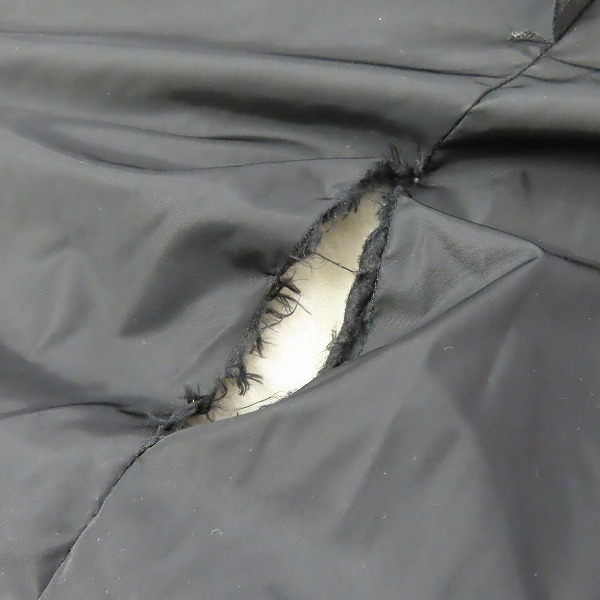 実際に弊社で買取させて頂いた【ジャンク】PRADA/プラダ SPORT LINEA ROSSA プラダスポーツ ジップアップ パデットコート 108246/38の画像 4枚目