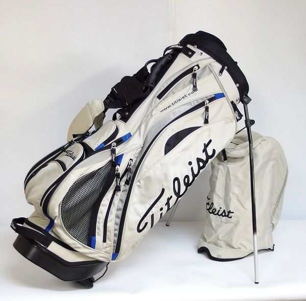 実際に弊社で買取させて頂いたTitleist/タイトリスト 軽量 7分割スタンドキャディバッグ グレーｘ ブラック