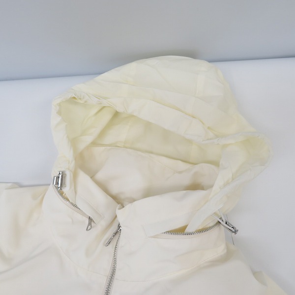 実際に弊社で買取させて頂いた【未使用】LACOSTE/ラコステ ライトウェイトジップウィンドブレーカー BH5292L/50の画像 7枚目