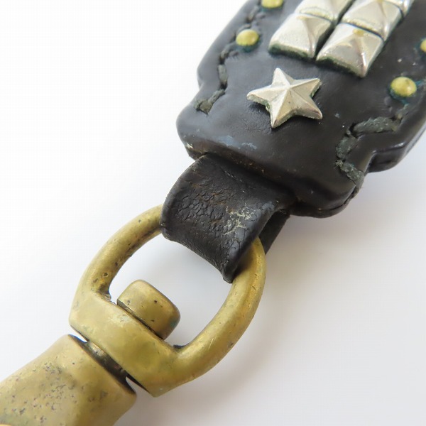 実際に弊社で買取させて頂いたCALEE/キャリー SQUARE LEATHER KEY RING/スクエア レザー スタッズ キーリング/キーホルダーの画像 4枚目