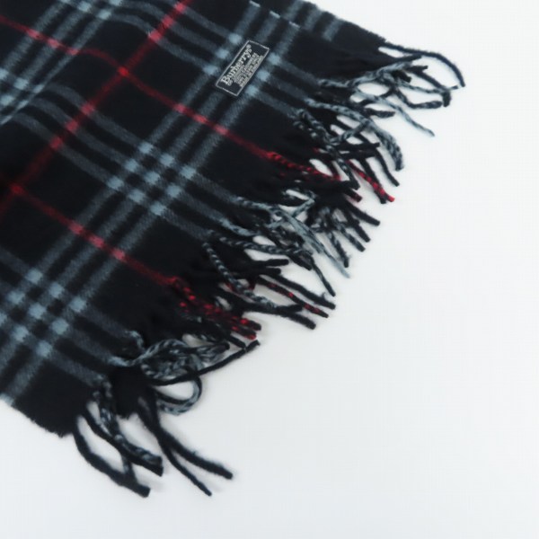 実際に弊社で買取させて頂いたBurberrys/バーバリーズ ノバチェック カシミヤ マフラー ブラックの画像 4枚目