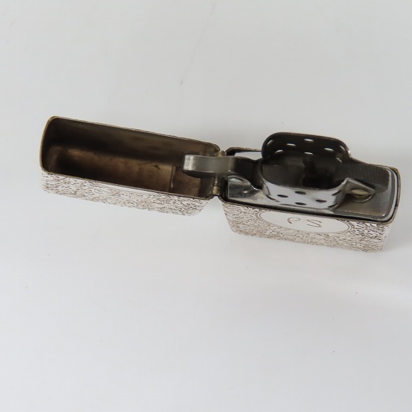 実際に弊社で買取させて頂いたZIPPO/ジッポー Paul Smith/ポールスミス PSロゴ 総柄 2000年製の画像 4枚目