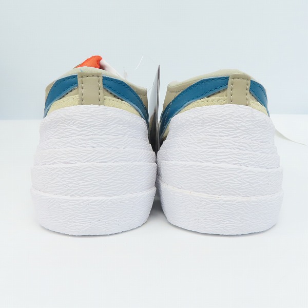 実際に弊社で買取させて頂いた【未使用】NIKE×SACAI×KAWS/ナイキ BLAZER LOW ブレーザー DM7901-200 /25.5の画像 1枚目