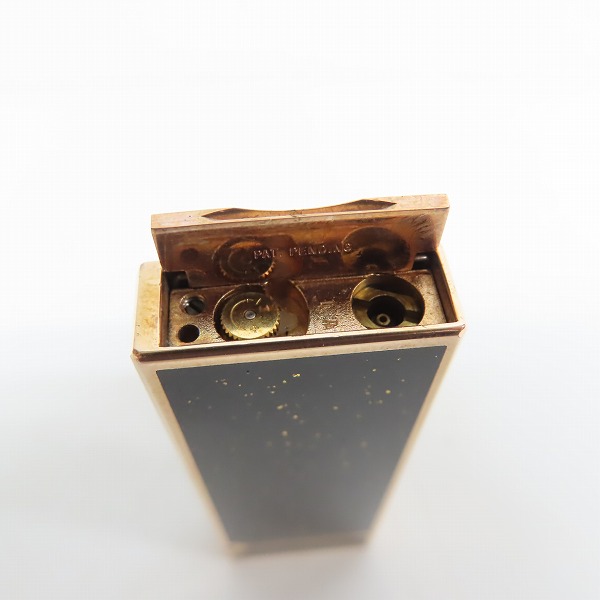 実際に弊社で買取させて頂いたdunhill/ダンヒル サイドローラーガスライター ブラック × ゴールド 箔散らしデザインの画像 2枚目