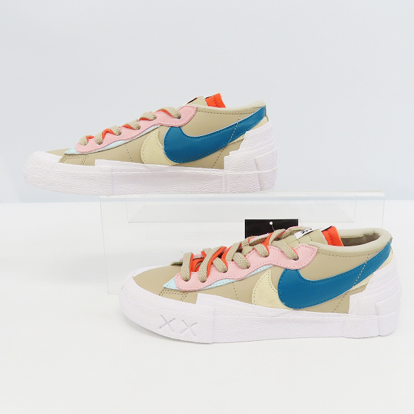 実際に弊社で買取させて頂いた【未使用】NIKE×SACAI×KAWS/ナイキ BLAZER LOW ブレーザー DM7901-200 /24.5の画像 3枚目