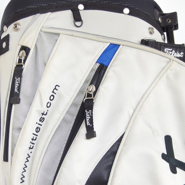 実際に弊社で買取させて頂いたTitleist/タイトリスト 軽量 7分割スタンドキャディバッグ グレーｘ ブラックの画像 6枚目